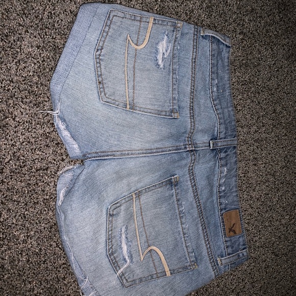 Women’s American eagle shorts - Picture 2 of 2